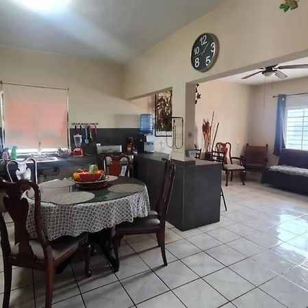 Casa A Pie De Playa Isla De La Piedra Apartman Mazatlán Kültér fotó